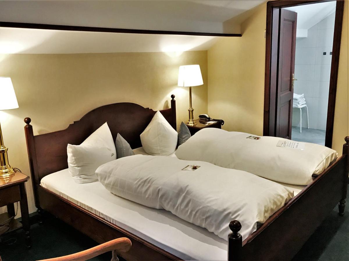 Flair-Hotel Waldfrieden Oberweißbach Buitenkant foto